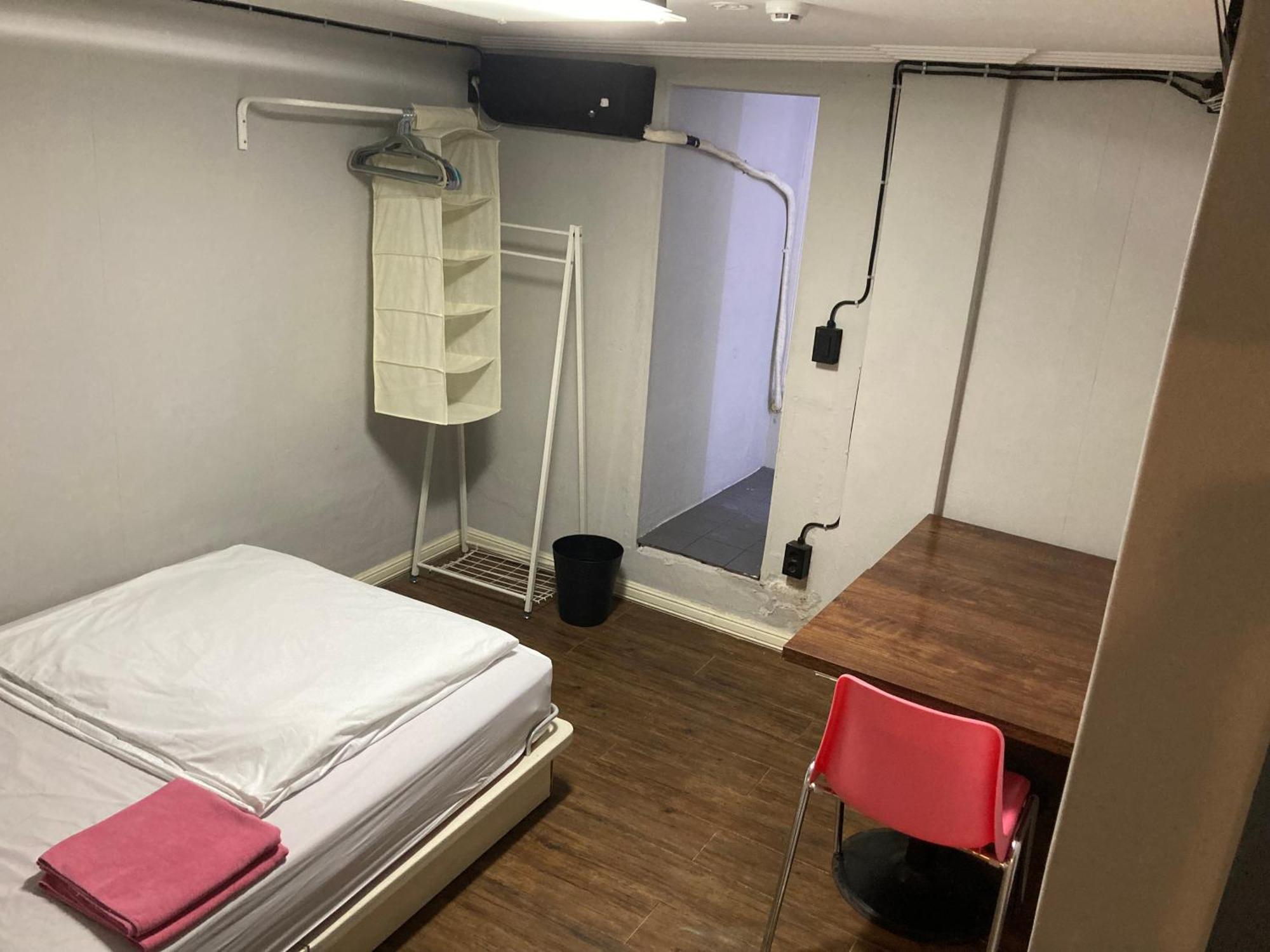 Itaewon Inn Seul Oda fotoğraf